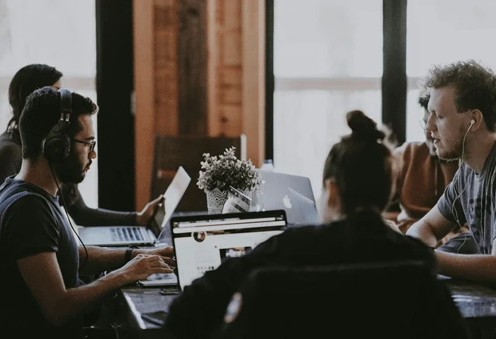 Achieve Financial Clarity with VOOV’s Virtual Bookkeepers