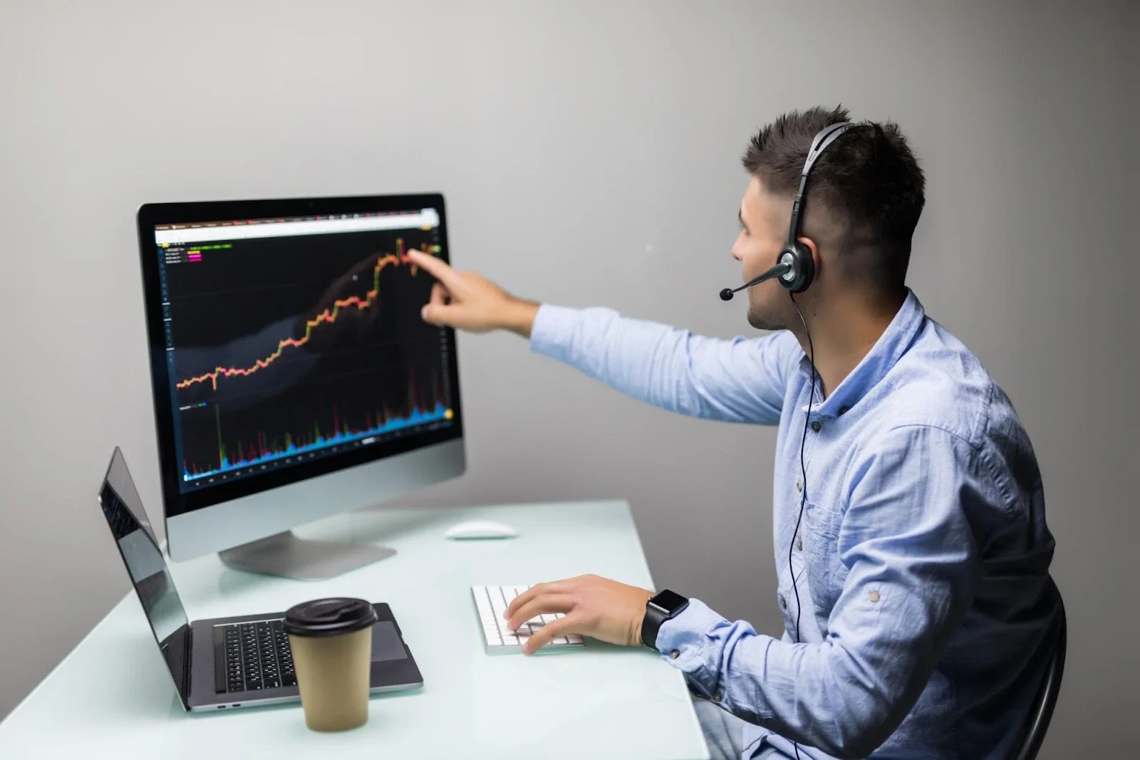Navigating Economic Downturn Cycles with Virtual Assistants