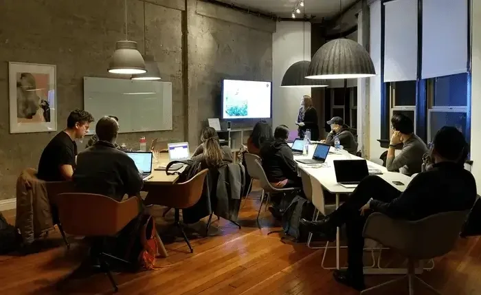 The Role of VOOV’s Transaction Coordinators in Closing Deals Efficiently