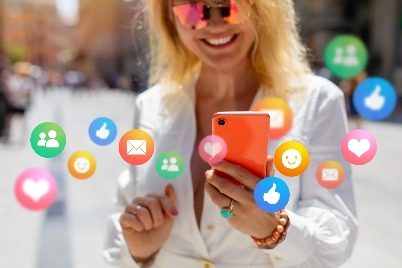 What Do Social Media Managers Do?